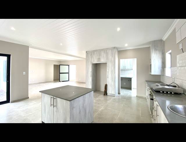 3 BEDROOM HOUSE FOR SALE IN ATLANTIC SANDS PRIVATE ESTATE